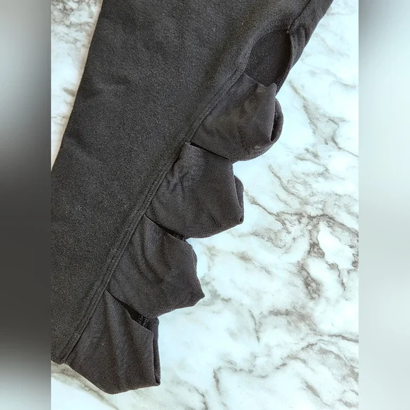 Victoria Sport Black Leggings - Picture 3 of 5